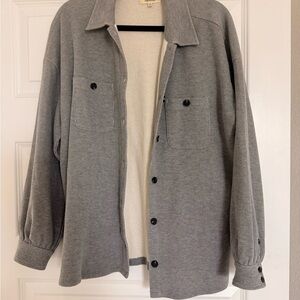 Madewell women’s Gray Button-Up shacket